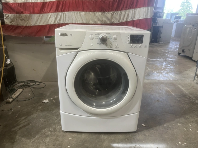 Used WHIRLPOOL FRONT LOAD WASHER DUET Washers Michigan US | Miedema Asset Management Group #1413804