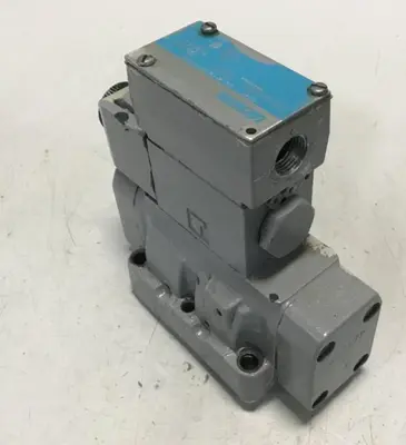 Used VICKERS DG4V32ALMFWB660EN21 Valves/Fittings Michigan US | Ideal Machinery #592150