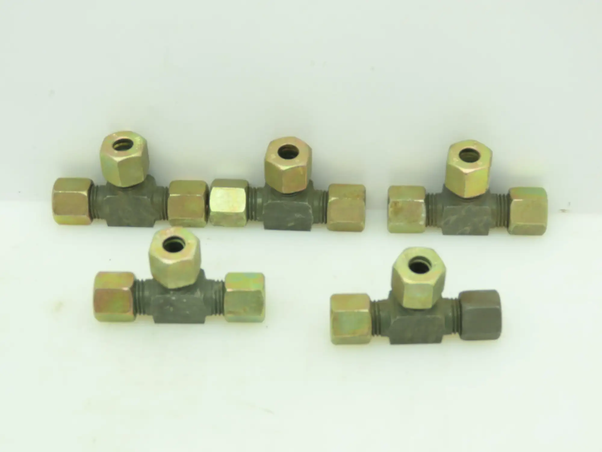 VOSS Steel Flareless Metric Union Tee Compression Fitting 8mm Tube  LOT OF 5