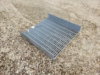 Grating 1 1/4''x 3/16'' 19-4 Serrated Size 36'' long x 34.5'' wide