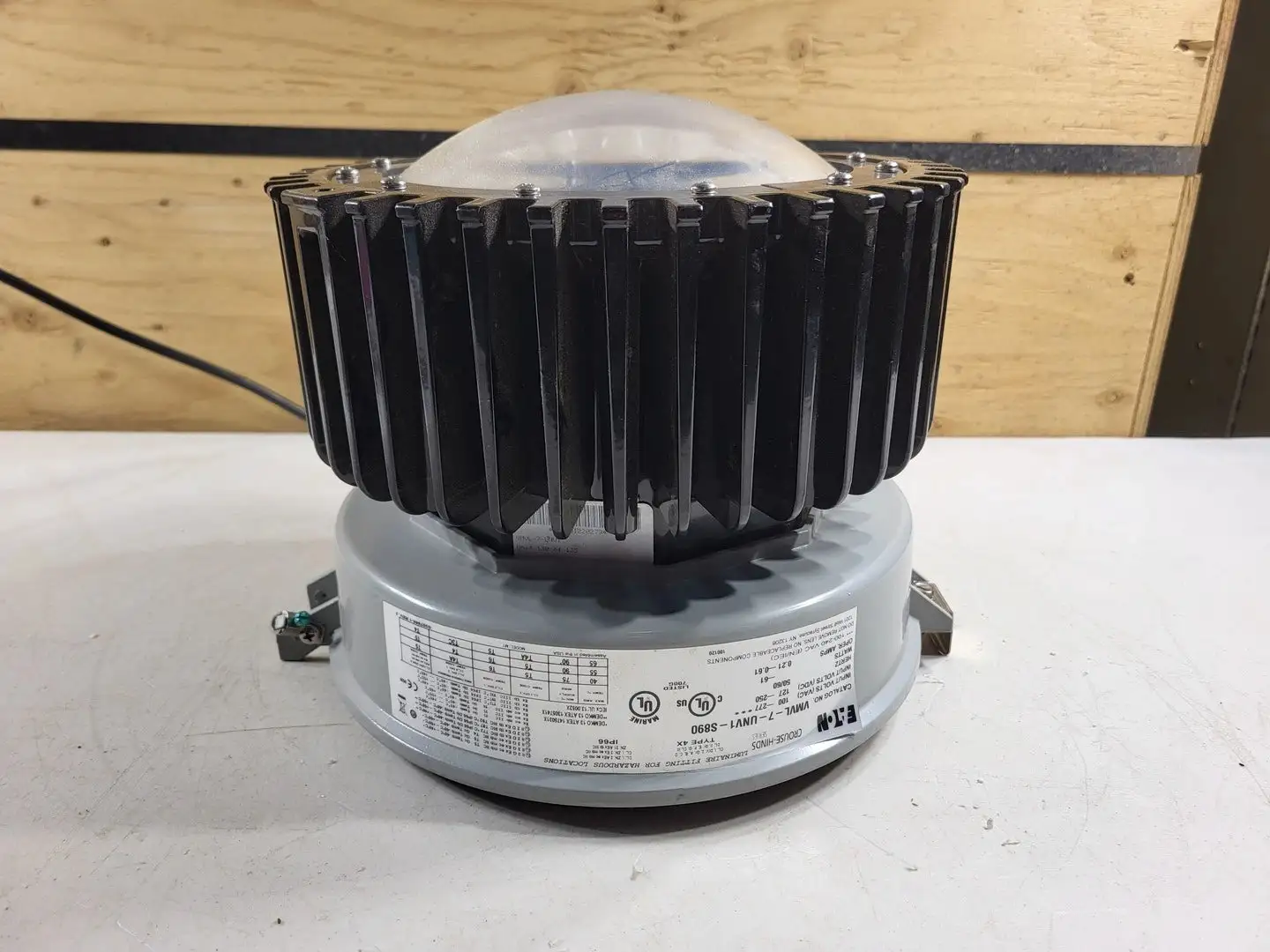 NEW CROUSE-HINDS VMVL-7-UNV1-S890