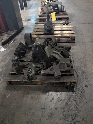 Used _UNKNOWN_ _UNKNOWN_ Parts & Accessories (Material Handling) Texas US | IRS Auction #1320617