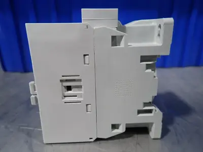 NEW ALLENBRADLEY 100E30EJ00