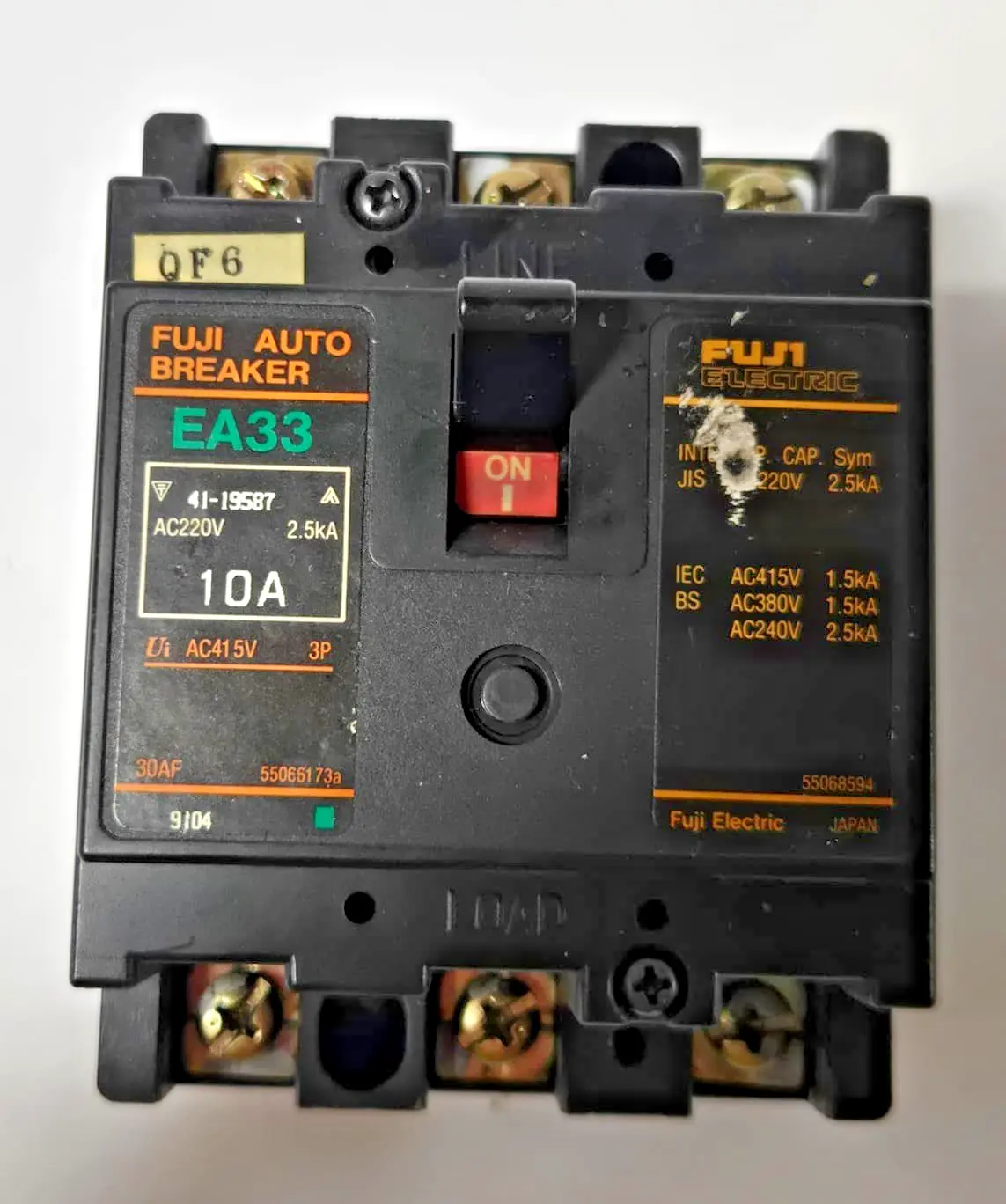 FUJI ELECTRIC EA33 AUTO BREAKER 10 A