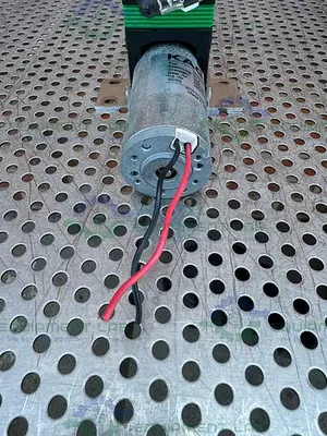 USED KAG M42X30/+2XL ELEVATOR MOTOR 24V 220227, 2950 1/MIN BEI 1.7 NCM