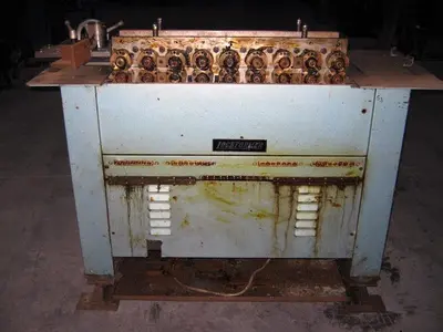USED LOCKFORMER 9 STATIONS