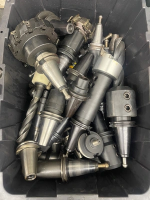 TOOLING ASSORTED Tool Holders | PM Machines (2)
