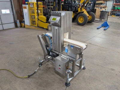 USED 2003 LOMA SENTRY