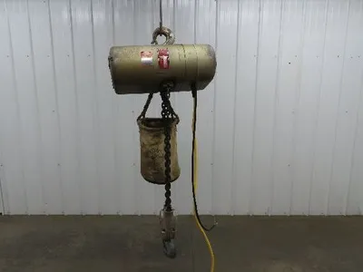 CM Lodestar RR Electric Chain Hoist 2 Ton 16 FPM 27' Lift  575 Volt 3PH