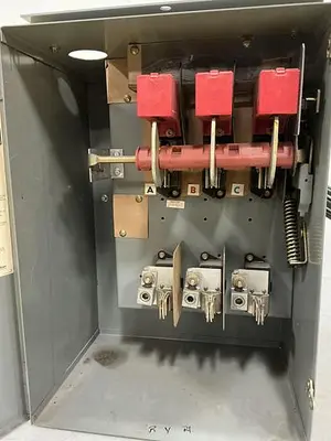 USED SQUARE D PQ-3620