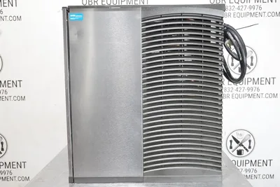 MANITOWOC 670LBS SELF-CONTAINED AIR-COOLED SMALL DICE CUBE ICE MACHINE MODEL SD0852A