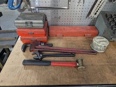 Used _UNKNOWN_ _UNKNOWN_ Work Benches Texas US | IRS Auction #1320659
