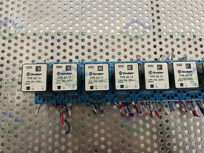 USED LOT OF 15 - FINDER 60.13 RELAY 250V, 10A W/ FINDER 90.112 SOCKET