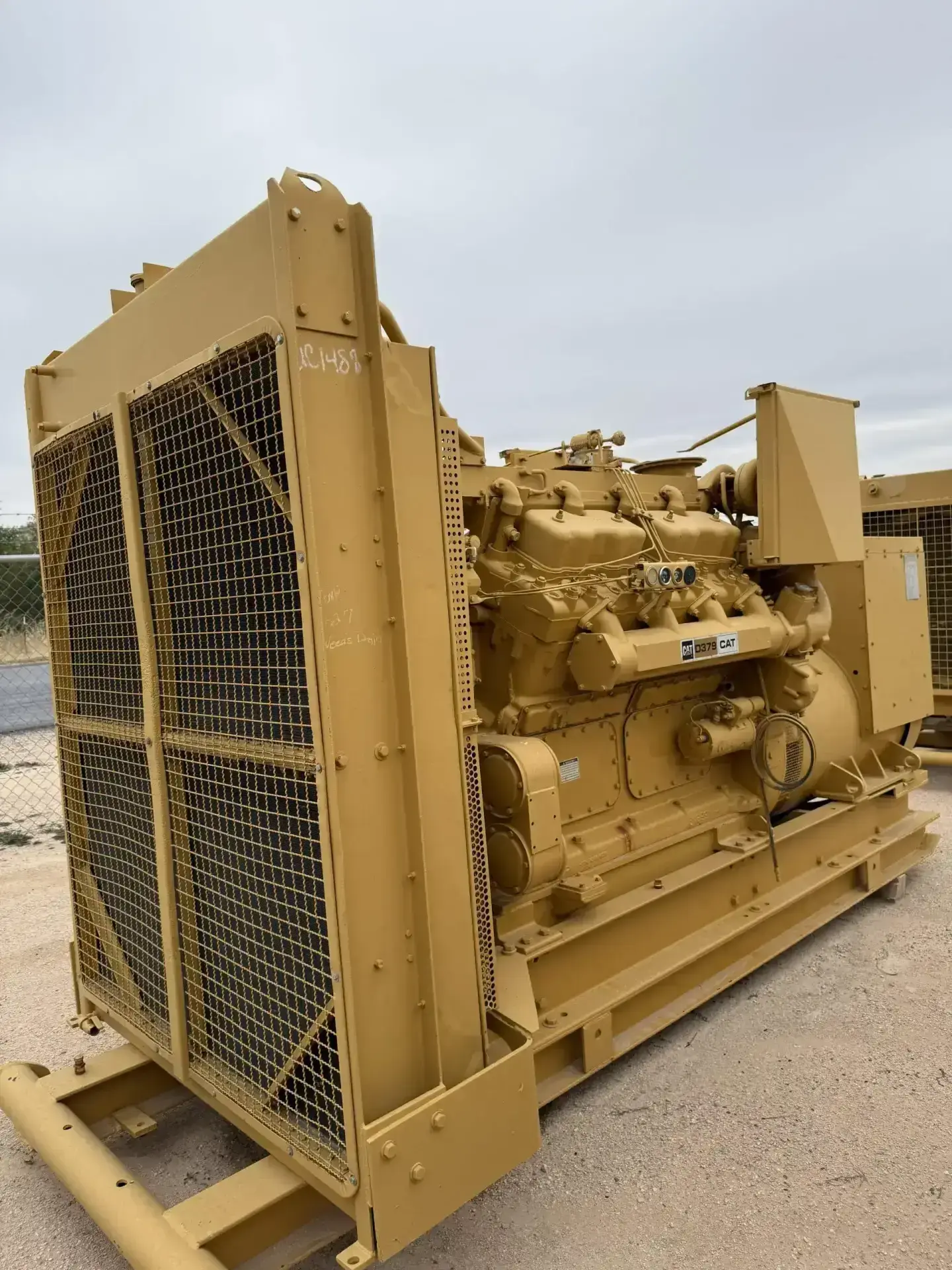Used CAT CATERPILLAR D379 Generators Texas US | Oil The Woodlands Group #1501136
