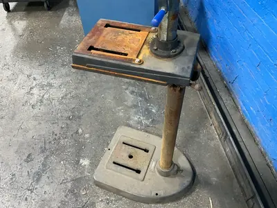 Used DELTA DP300 Drill Press (Woodworking) Ohio US | HGR 24 #1411404