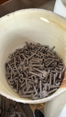 4 barrels of 1/2" Klein Hickey Heads, quantity approx 2533