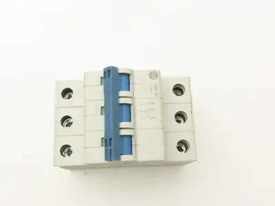 Allen Bradley 1492-SPM3C160 Circuit Breaker 16A 3 Pole 480 VAC Ser D