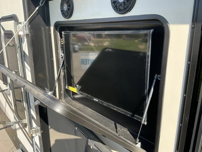 Used 2017 HEARTLAND ROAD WARRIOR Campers, Caravans, Motorhomes Michigan US | Miedema Asset Management Group #1579168