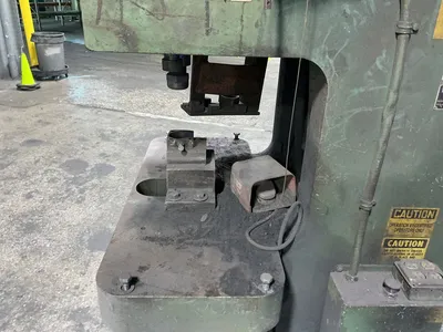 Used 1996 HMI 9031 Ironworkers Ohio US | HGR 24 #1185791