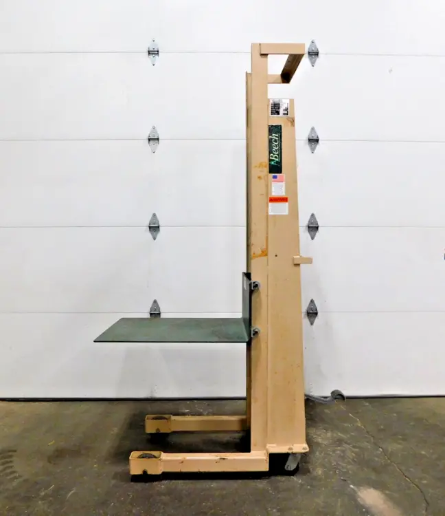 Used Beech _UNKNOWN_ Pallet Stackers Ohio US | Equipment Recovery Corp. #1331697