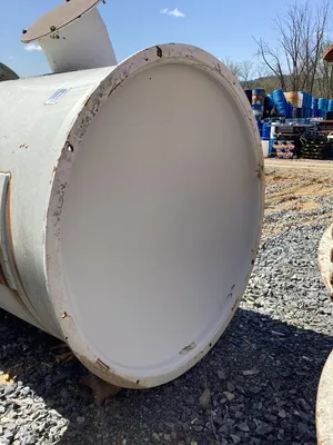 Universal Silencer Vertical Steel 4000 Gallon Tank; Model URSX-24