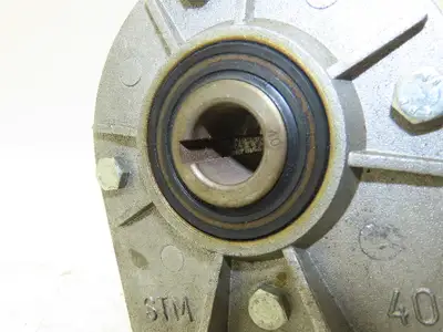 STM RMI 40 I Worm Gearbox 40:1 Reducer 0.29Hp 412rpm IEC 63