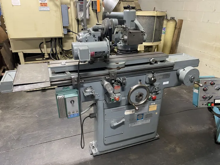 Used 1986 Gallmeyer & Livingston 62, NEW 1986, POWER TABLE & POWER WORKHEAD Tool & Cutter Grinders New Jersey US | Machinery Values #302739