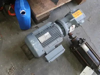 USED SEW KA47TDT100LS4