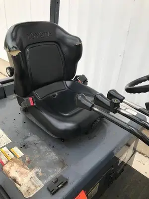 Used 2017 TOYOTA 8FBCHU25 Misc Forklifts Illinois US | Somerset Equipment Sales #1543047