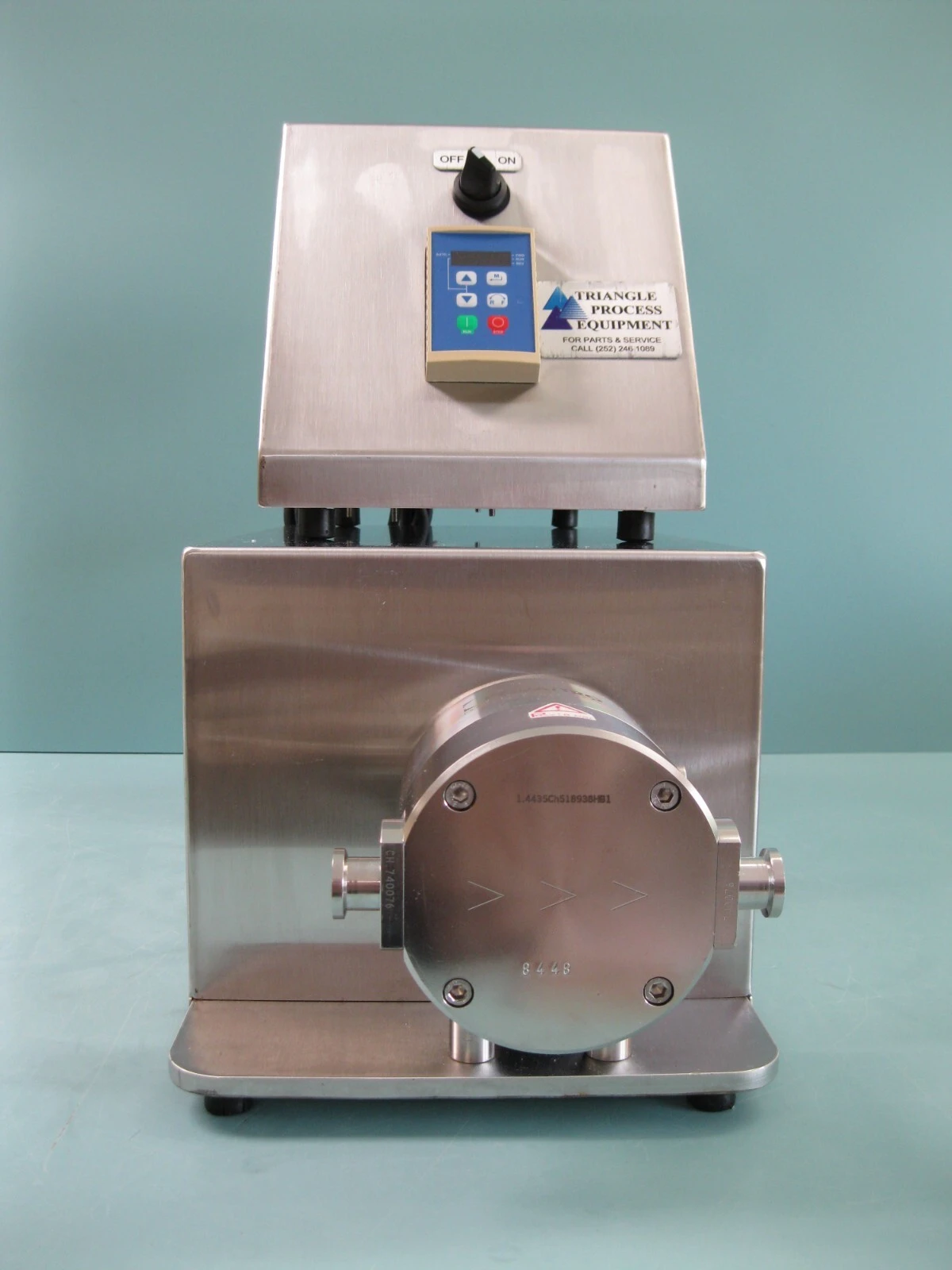 3/4" QuattroFlow Fluid Systems Quaternary Diaphragm Pump - Missing Label P25