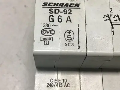 USED SCHRACK SD-92G 6A