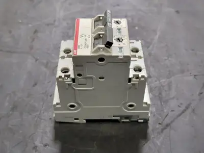 Used ABB S502-K-1,1 Switchgears British Columbia CA | Lenmark #242081