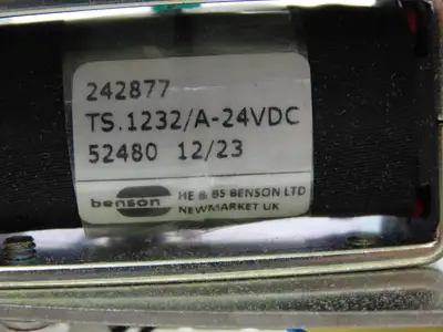 Allen Bradley 440T-MSRUE13AC Guardmaster Trapped Key Interlock Solenoid Release