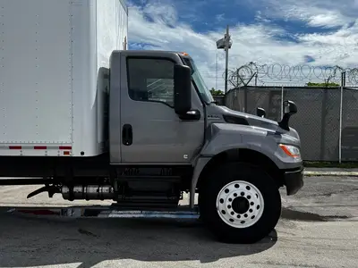 Used 2023 INTERNATIONAL MV607 Box trucks Florida US | Truck and Van Outlet #1509128