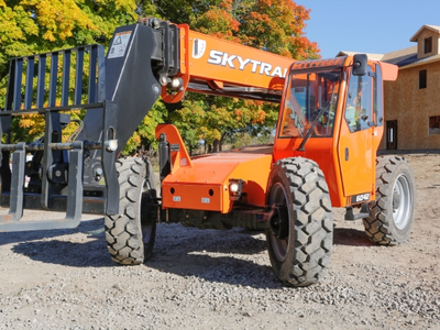 USED 2014 JLG 6042