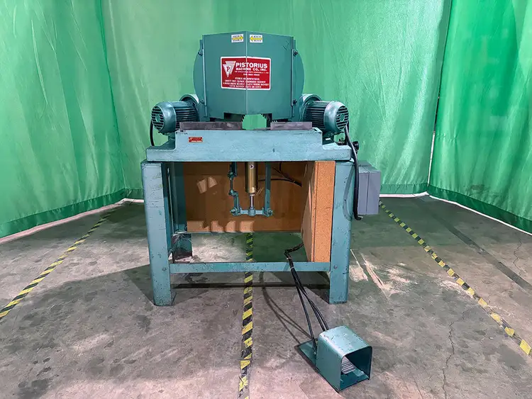 Used PISTORIUS _UNKNOWN_ Double Miter Saws Pennsylvania US | Highland Automation #1298344