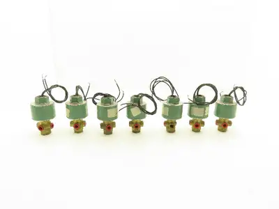 Asco Redhat 8320A86 Solenoid Valve 3 Way 40psi 1/4 NPT 120VAC Lot of 7