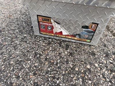 Used TRUCK TOOL BOX _UNKNOWN_ Tool Box Michigan US | Miedema Asset Management Group #1414309