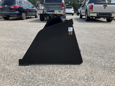Used TOMAHAWK 72" SNOW/ MULCH BUCKET Skid Steer Buckets Michigan US | Miedema Asset Management Group #1342544