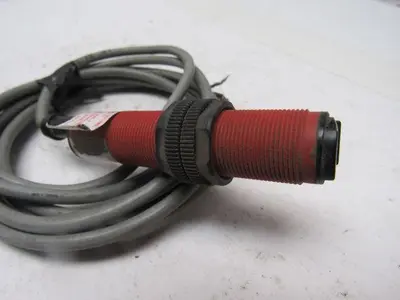 Eaton Cutler Hammer E58CAL18T110R2 Photoelectric Sensor 18 Mm Full Tubular