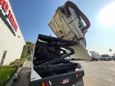 Used 2017 FREIGHTLINER M2 Street Sweeper California US | Big Truck & Equipment #1412307
