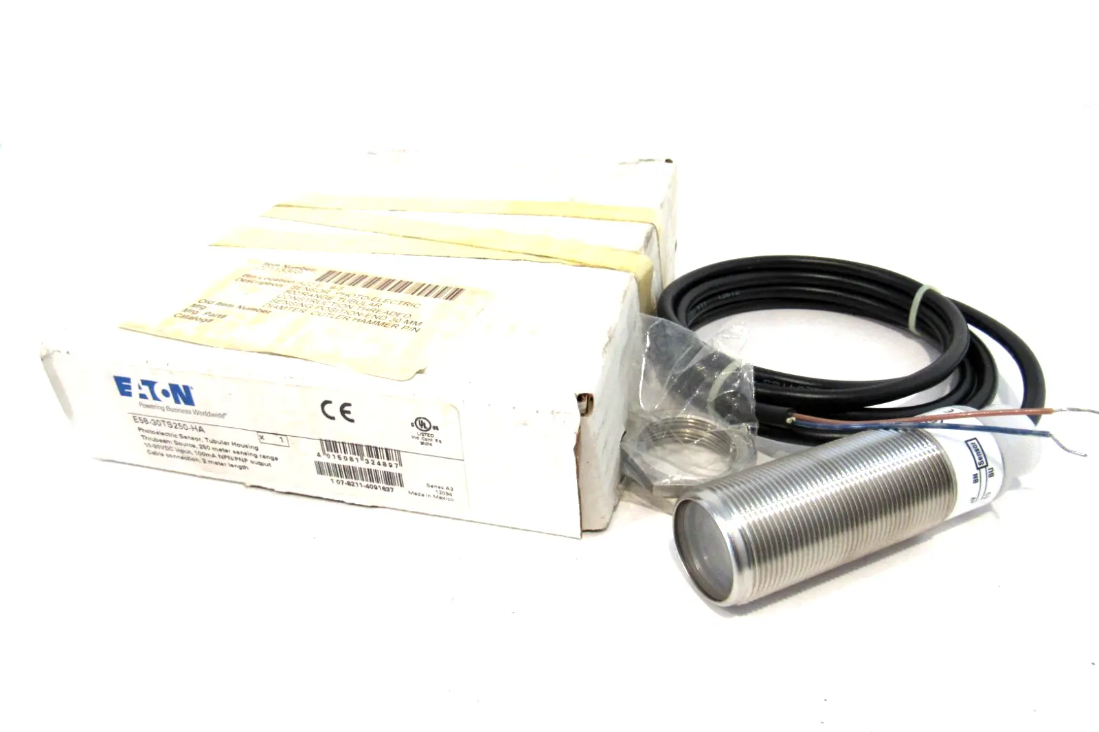 NEW CUTLER HAMMER E58-30TS250-HA PHOTOELECTRIC SENSOR E5830TS250HA