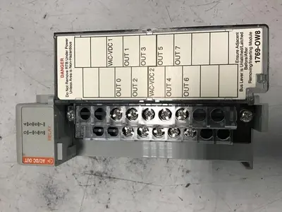 USED ALLEN BRADLEY 1769-OW8 SER B