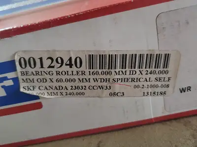 NEW SKF 23032 CC/W33
