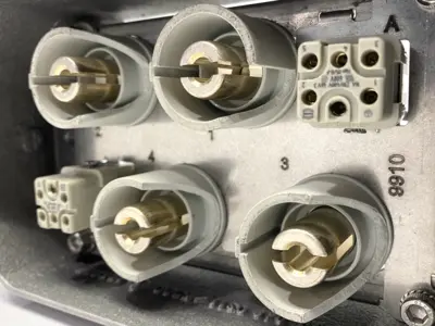USED HARTING BASE PANEL HAN 48 HPR W/ X4 09110012651 MALE INSERT DAMAGED