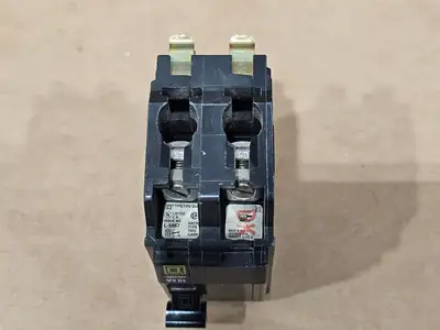 Used SQUARE D QOB250 Switchgears British Columbia CA | Lenmark #1438471