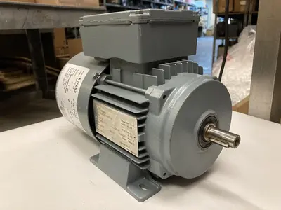 New | in-Stock SEW EURODRIVE DT71D8/BMG Gearmotors | Surplus Asset Holdings #1227395