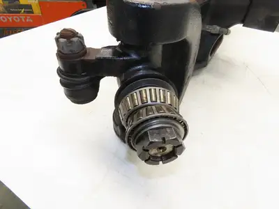 Yale Forklift Dual-Wheel Rear Axle Assembly Off ERC100HHN48TV096