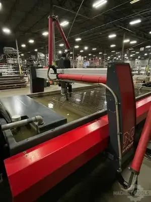 USED 2023 OMAX MAXIEM 1530