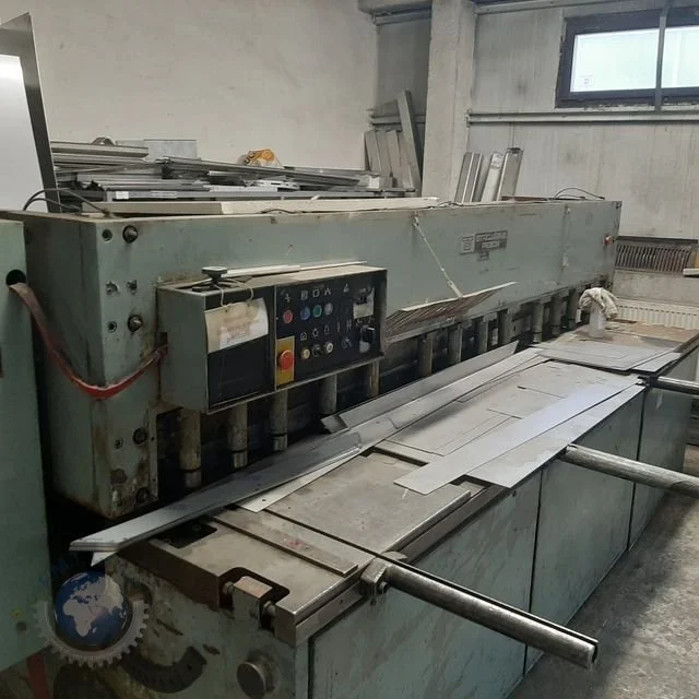 Used 1986 PIESOK NTE 3150/6,3 E Power Squaring Shears (Gauge) SK | F.M.T. Group s.r.o. #1253268
